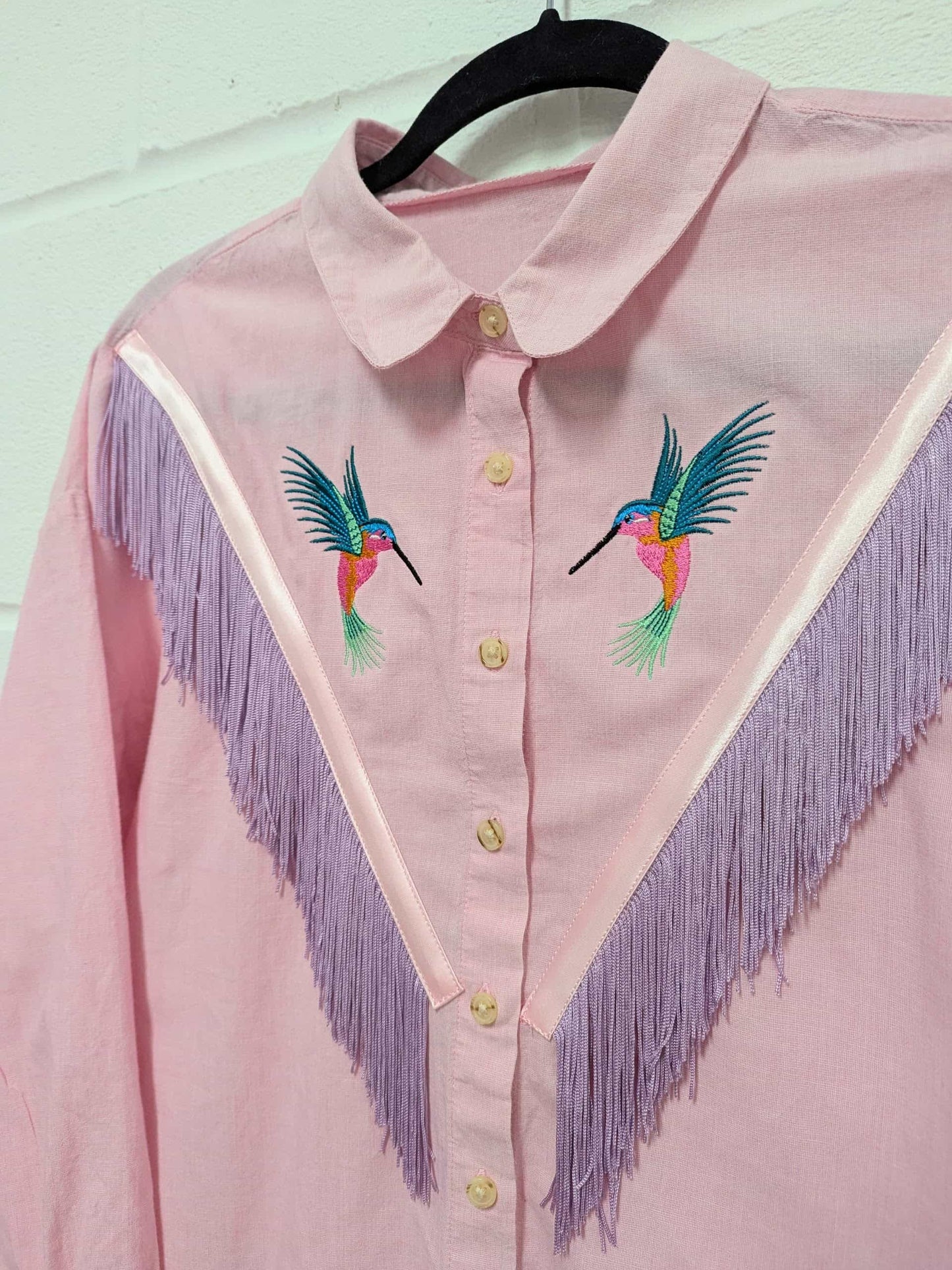 fringe shirt with embroidery hummingbird - medium