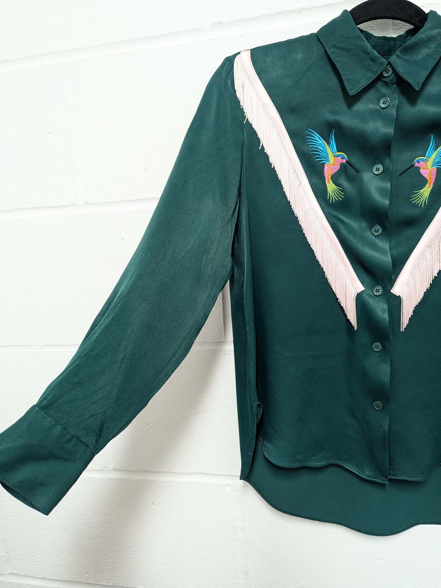 fringe shirt with embroidery hummingbird - small