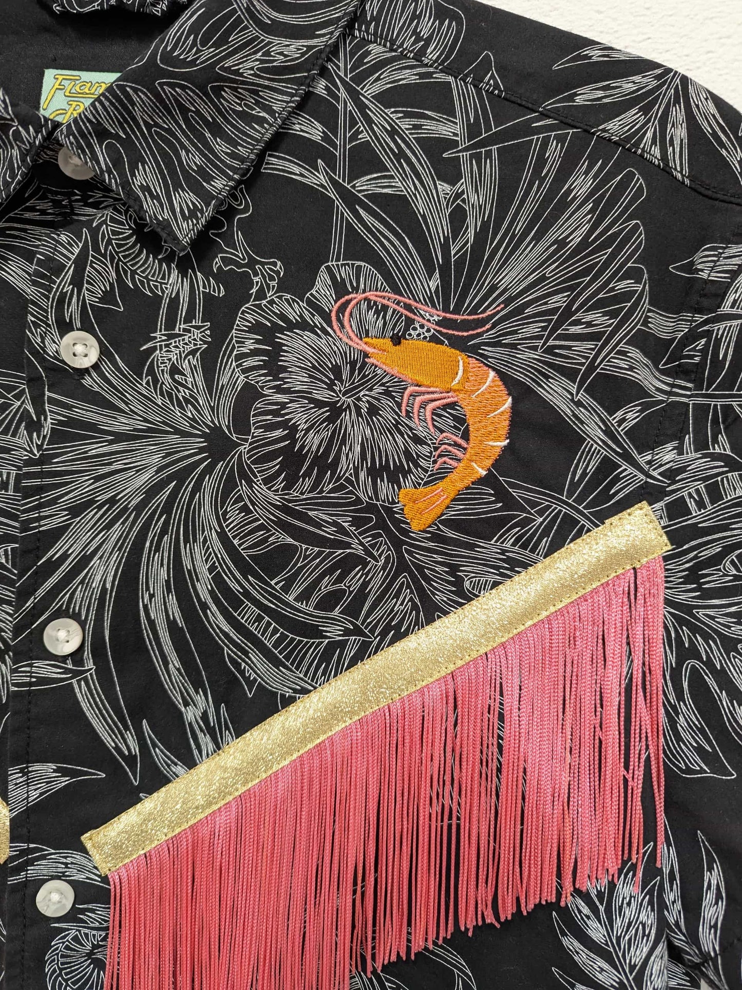 fringe shirt with embroidery prawn - medium