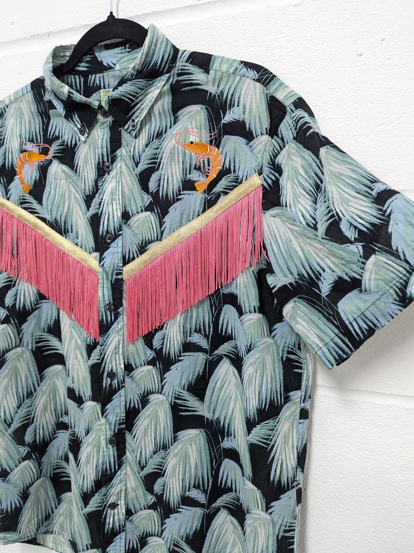 fringe shirt with embroidery prawn - large