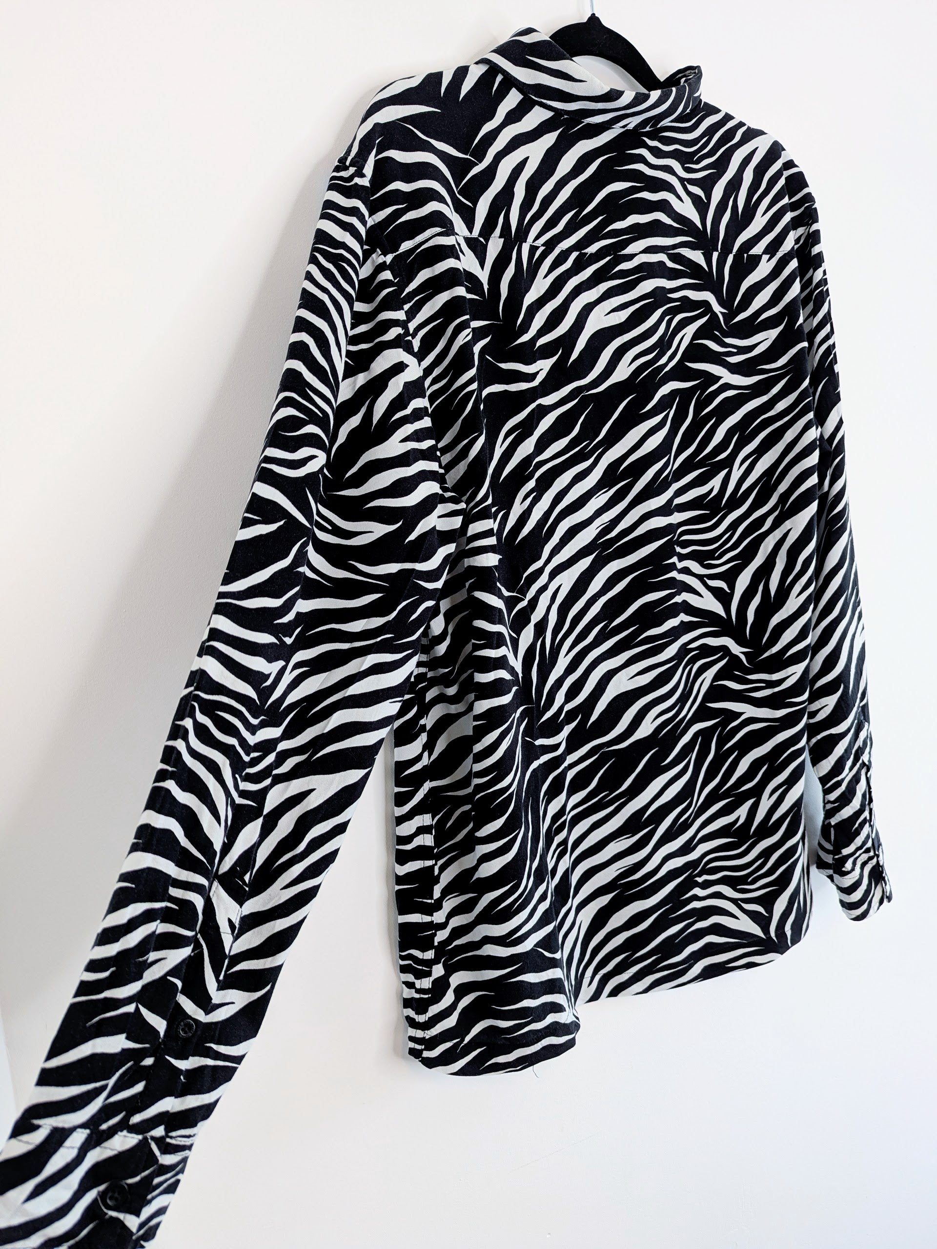 long sleeve black and white zebra print blouse 